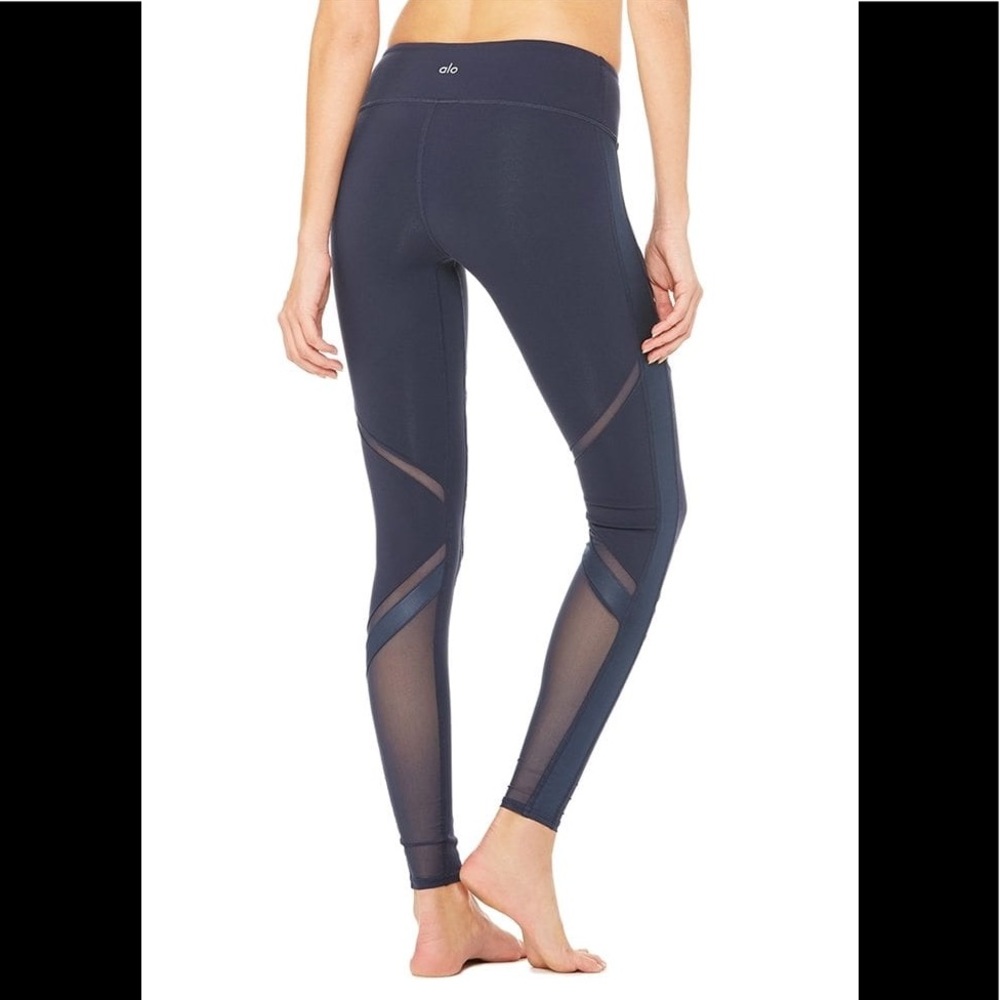 Alo Yoga Epic Leggings in Rich Navy